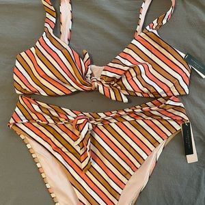 Victoria’s Secret bikini